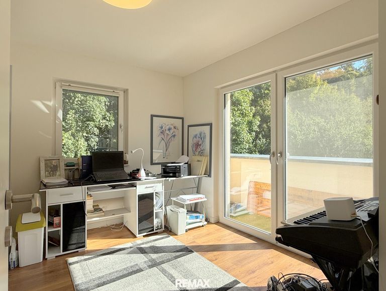 Obergeschoss - Arbeitszimmer mit Balkonzugang