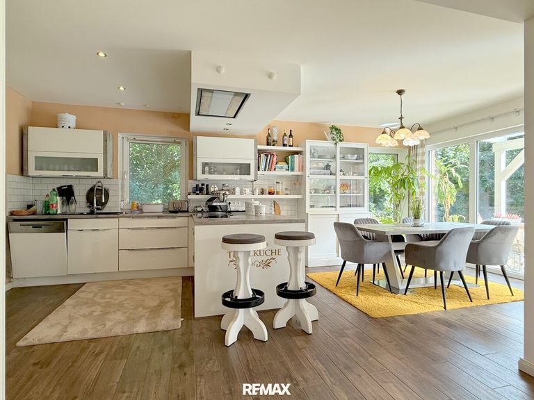 Erdgeschoss - Küche und Esszimmer