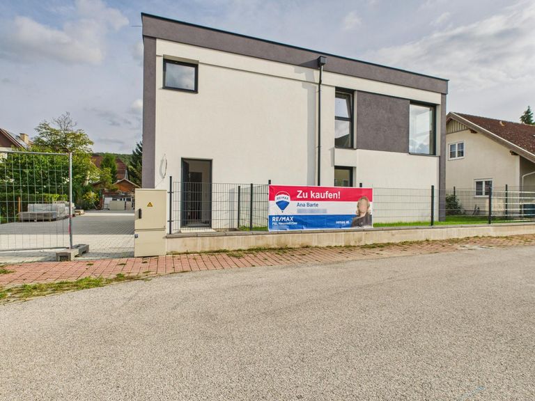 Straßenansicht