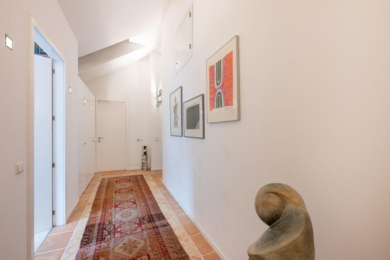 Flur indirekt beleuchtet