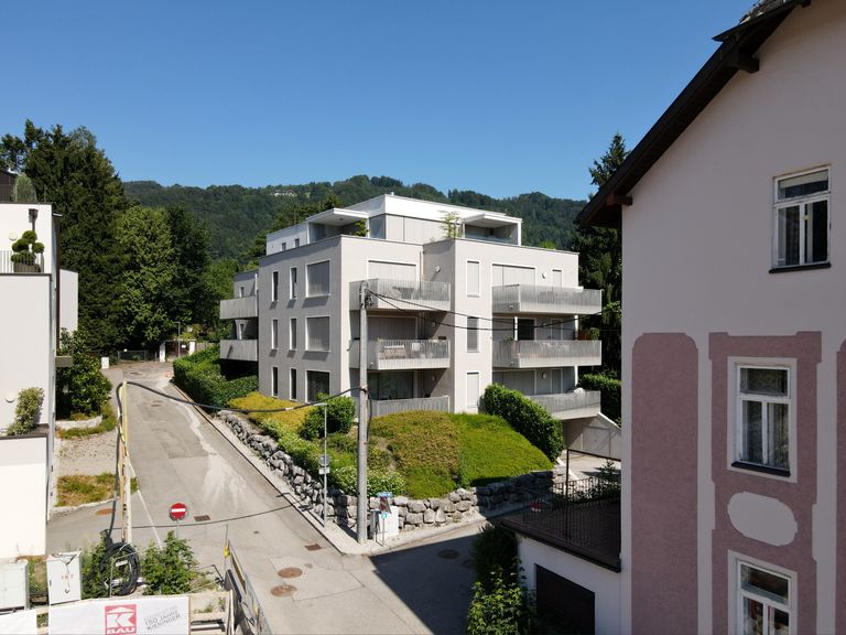 Aufnahme eingemessen auf Höhe der Loggia / Balkon