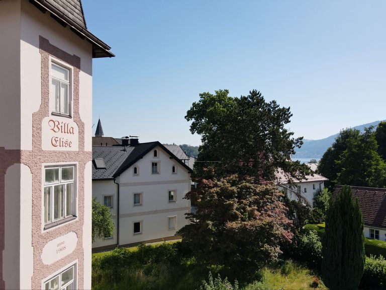 Aufnahme eingemessen auf Höhe der Loggia / Balkon
