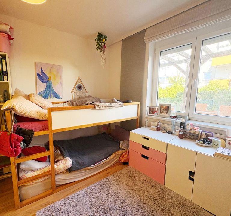 08. Zimmer mit Schrankraum