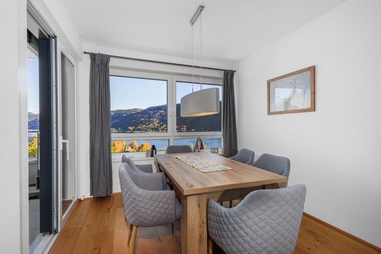 Esstisch mit Aussicht