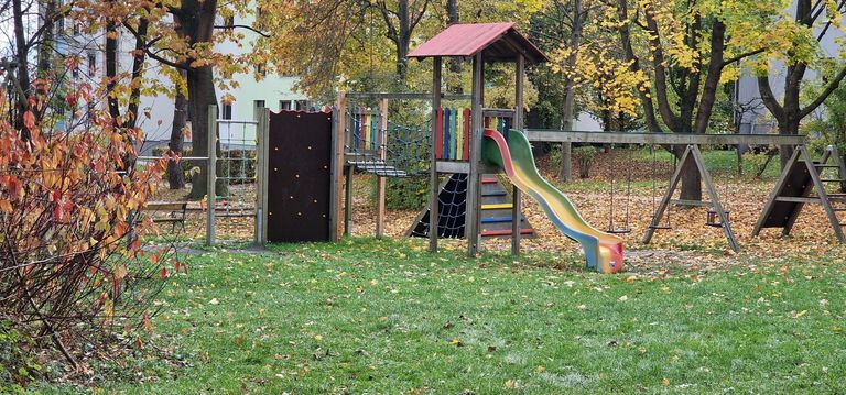 allgemeiner Kinderspielplatz