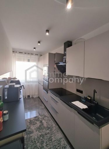 neue, moderne Küche