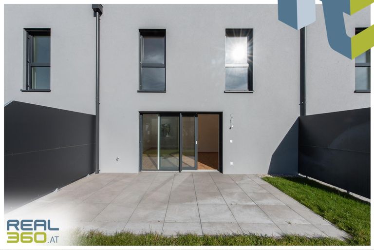 Blick von Außen Richung EG