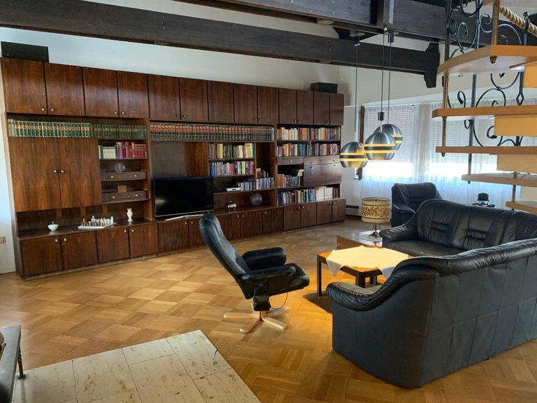 2. Einheit Wohnzimmer