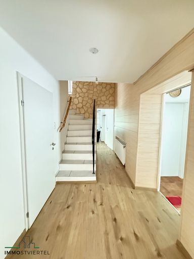 Stiegenaufgang in OG