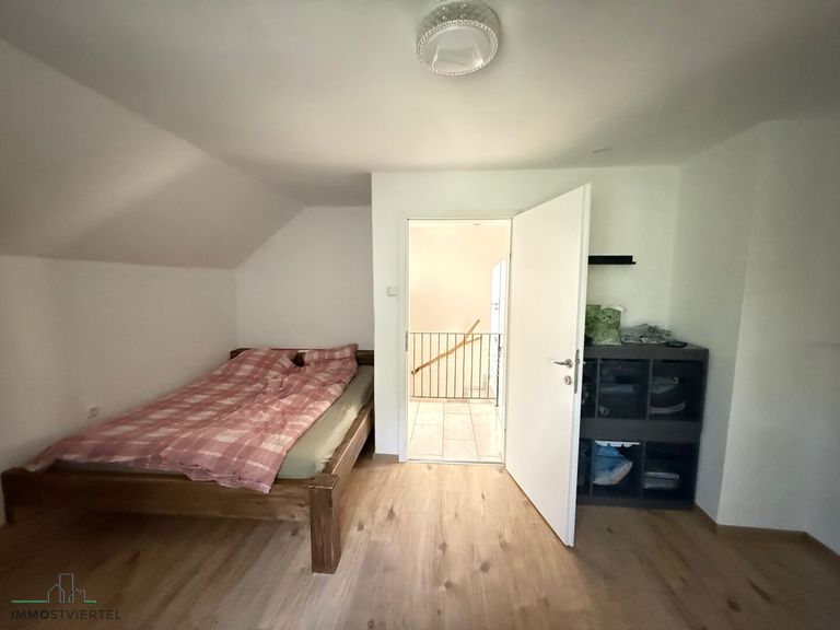 Schlafzimmer im OG