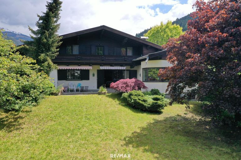 Einfamilienhaus auf 1.319 m² großem Grundtstück