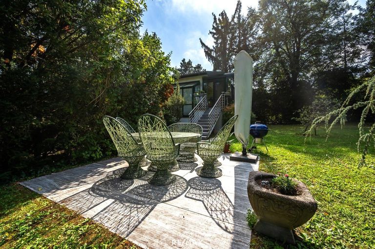 Gartenterrasse  | Blick auf den Bungalow