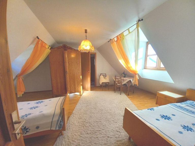 Schlafzimmer OG