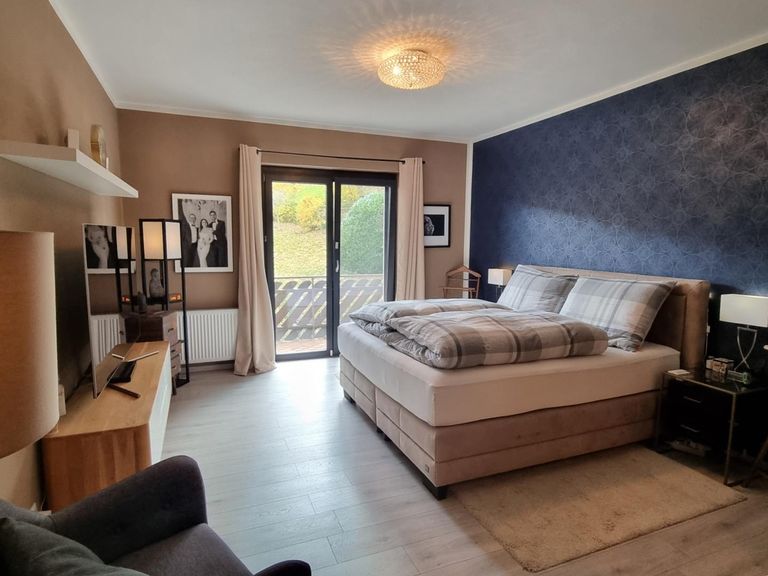 Masterbedroom mit Bad en suite, OG