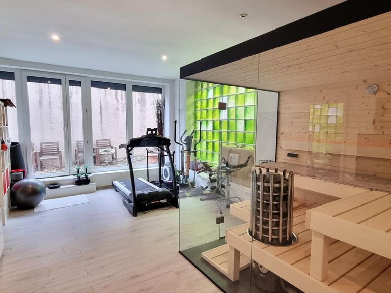 Freizeitbereich mit Sauna, UG