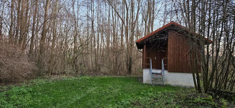 2.Hütte Acker-, Wiese-/Weidefläche