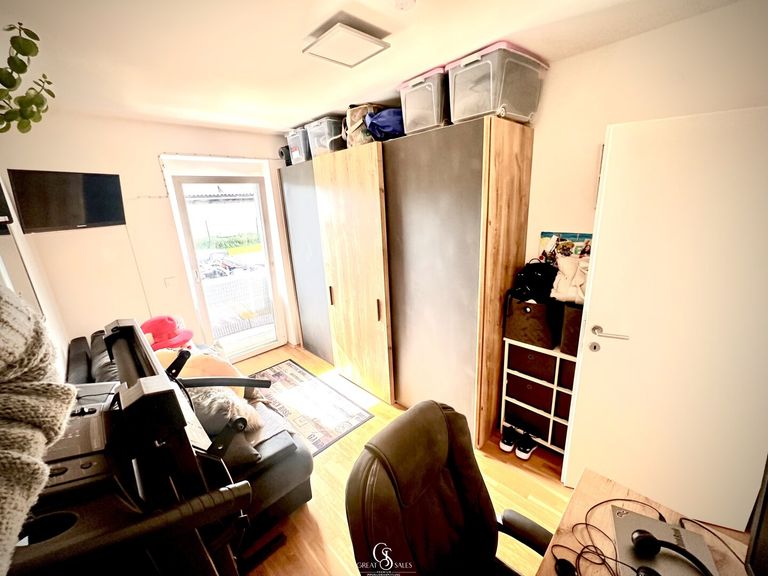 Schlafzimmer 2 / Arbeitszimmer