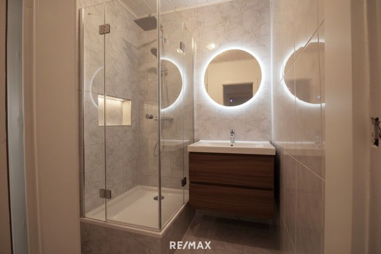 Badezimmer KI generiert