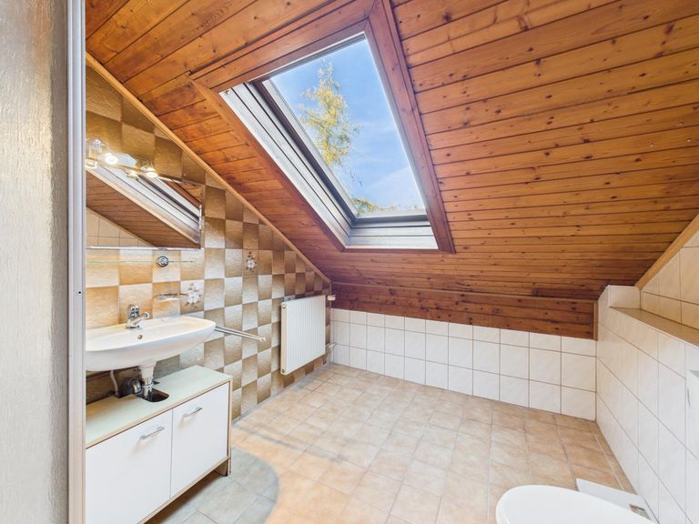 Einfamilienhaus Neusiedl/See, OG Bad1