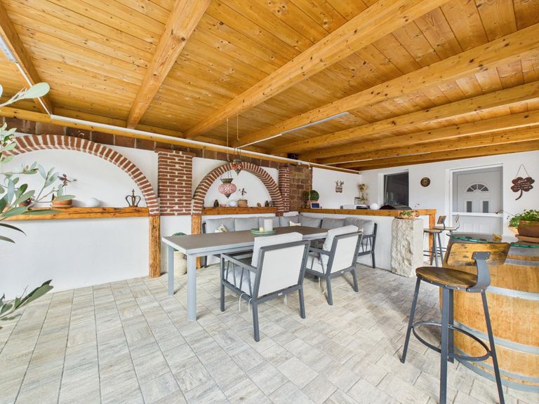 Zweifamilienhaus in Illmitz Laube Sommerküche