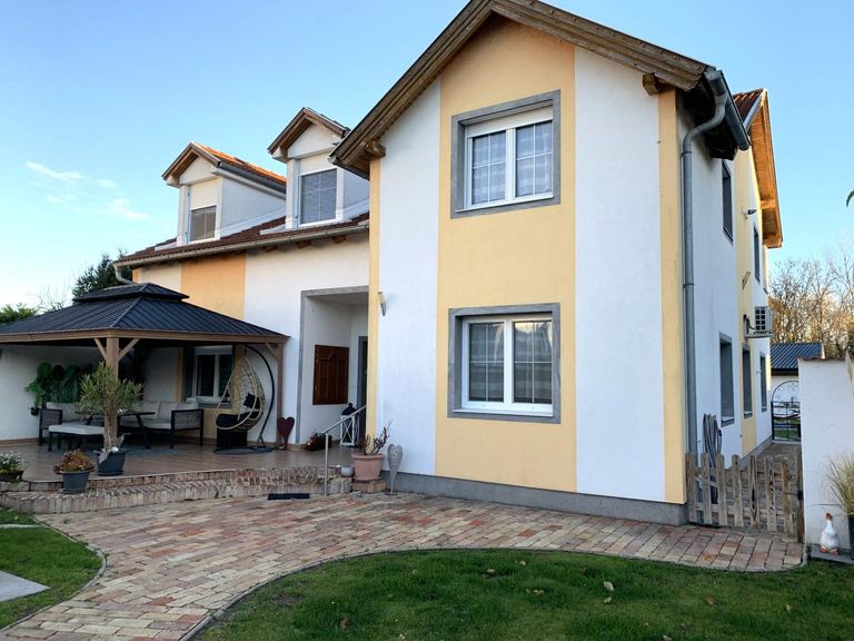 Zweifamilienhaus in Illmitz Gartenansicht