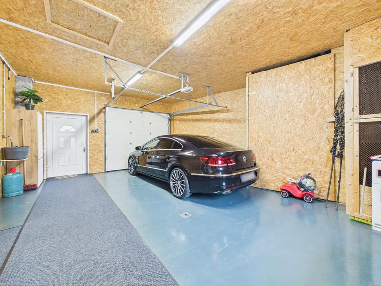Zweifamilienhaus in Illmitz Garage