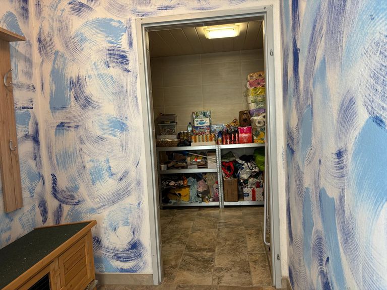 Durchgang zu Badezimmer 2