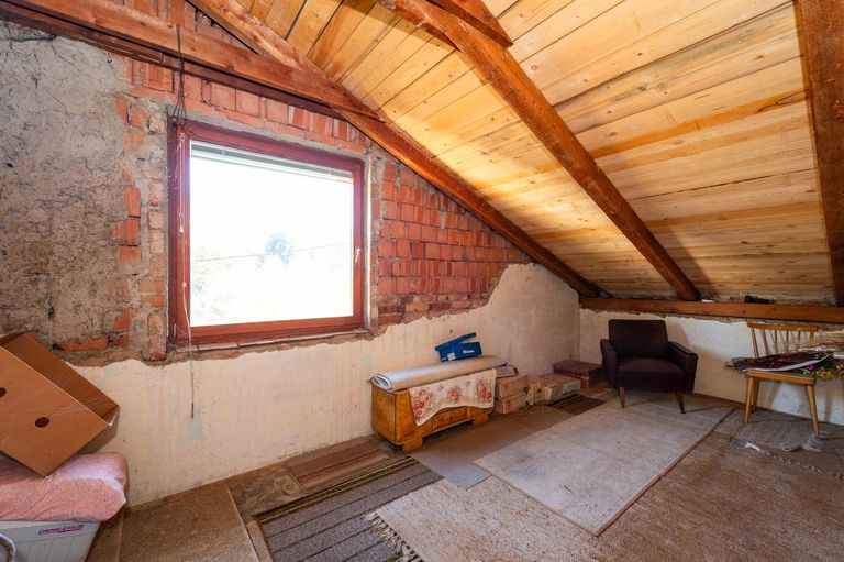 unausgebautes Zimmer 1 DG