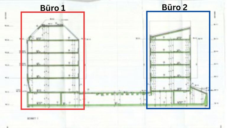 Zwei Bürogebäude verbunden über einen Erschließungsgang