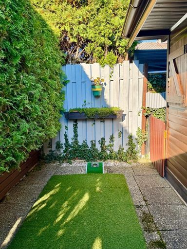 Mini Putting Anlage im Garten