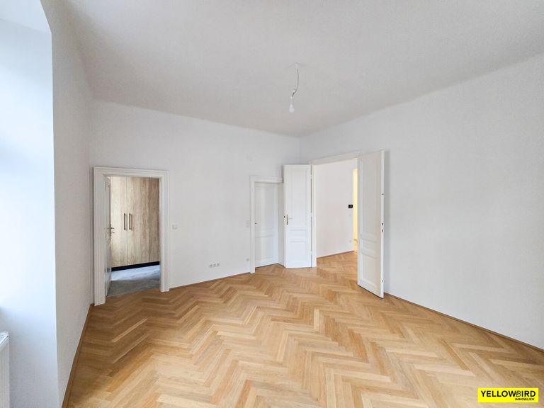 Zimmer mit Garderobe