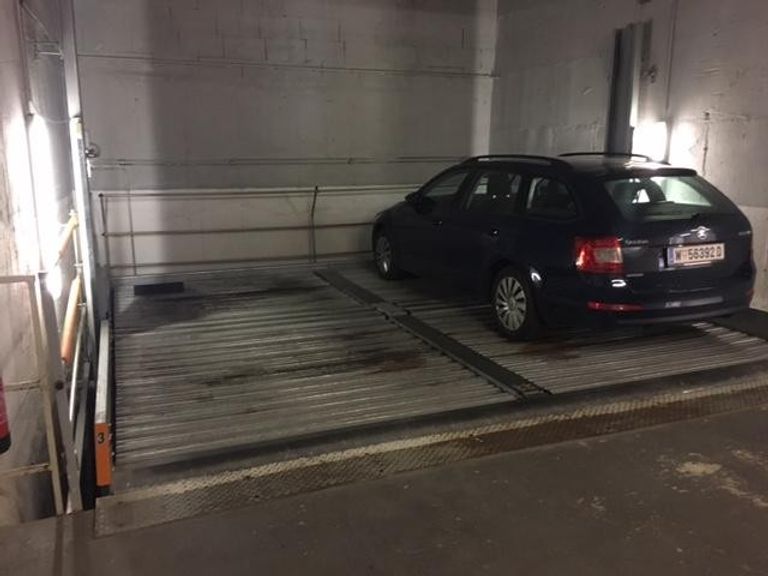GARAGE