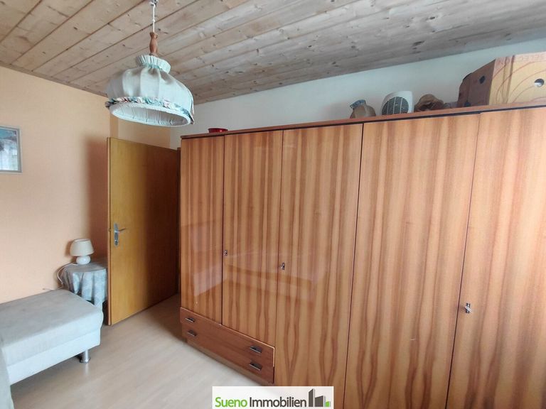 Schlafzimmer DG