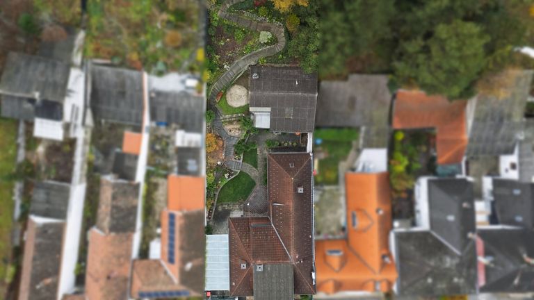 Draufsicht auf bewohnten Teil inkl. Nebengebäude