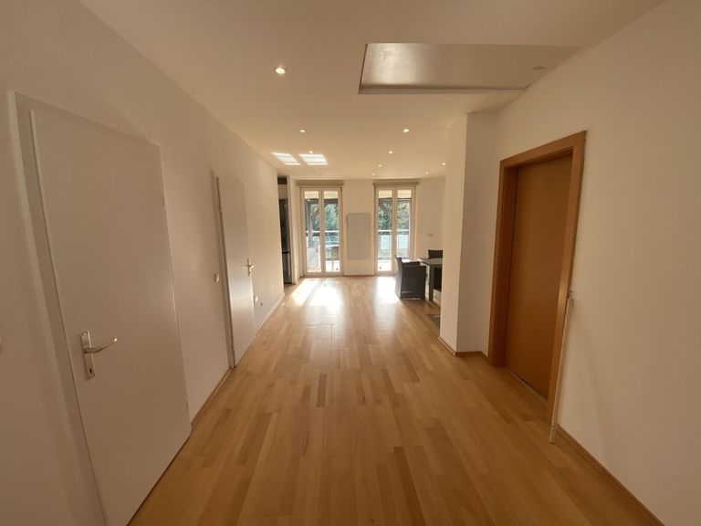 05 Flur zum Wohnzimmer