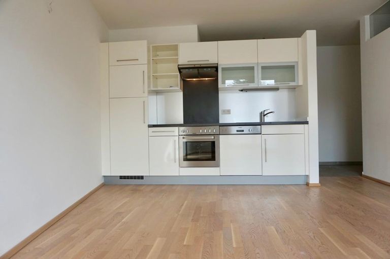 Wohnhaus Leonfeldnerstraße 210