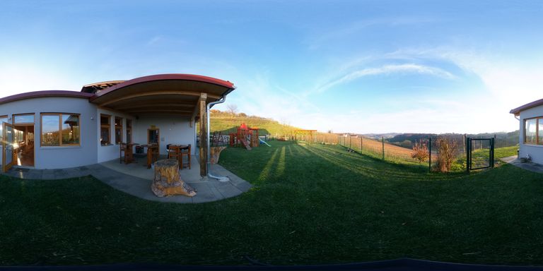 360° Garten mit Kinderbereich