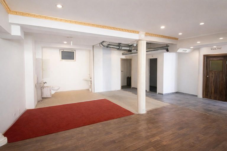 Wohnung - Geschäft/Wohnung