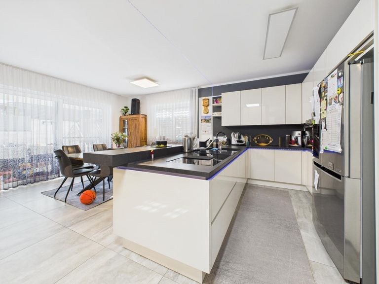 Wohn-, Ess- und Kochbereich 3