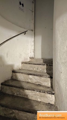 Treppen in den Keller