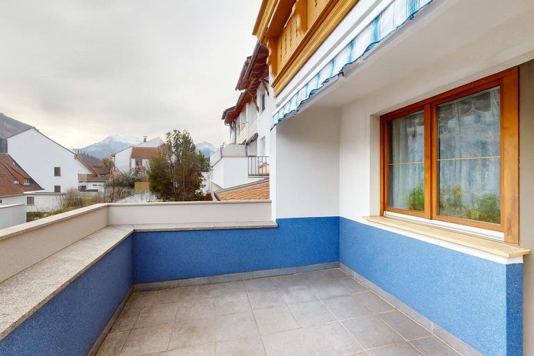 Landeck - Haus - Balkon leer