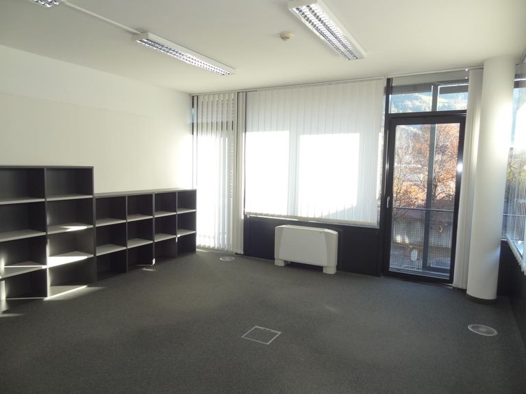 Büro - Einheit 216m²