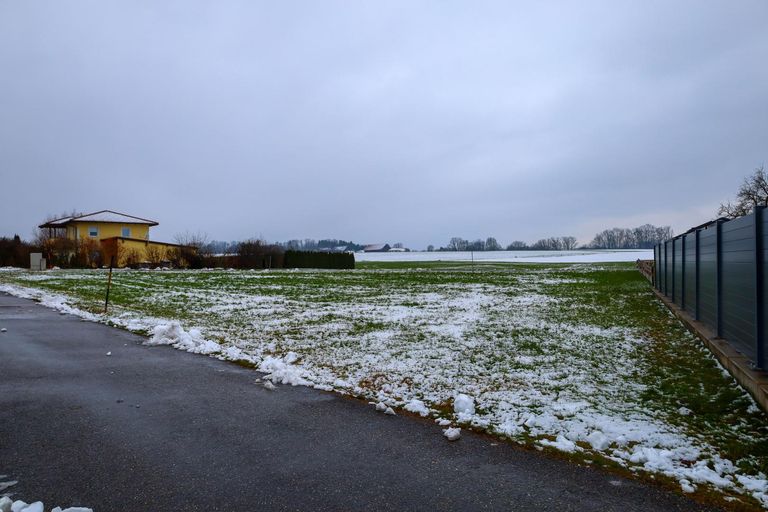 Grundstücksaufnahme 14