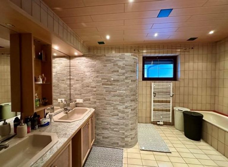 Objekt 2 - Wohnung 2 - Badezimmer