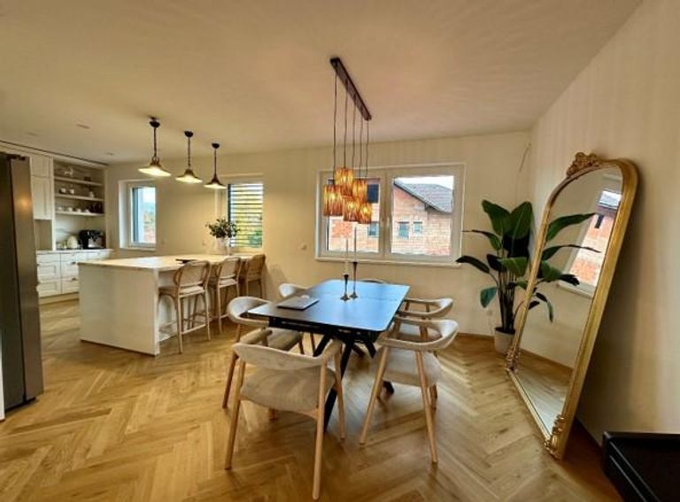 Objekt 1 - Küche mit Essbereich