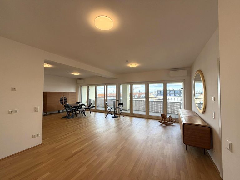 Wohn-/Essküche / klimatisiert