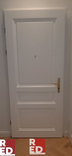 Türen zur Wohnung  passend