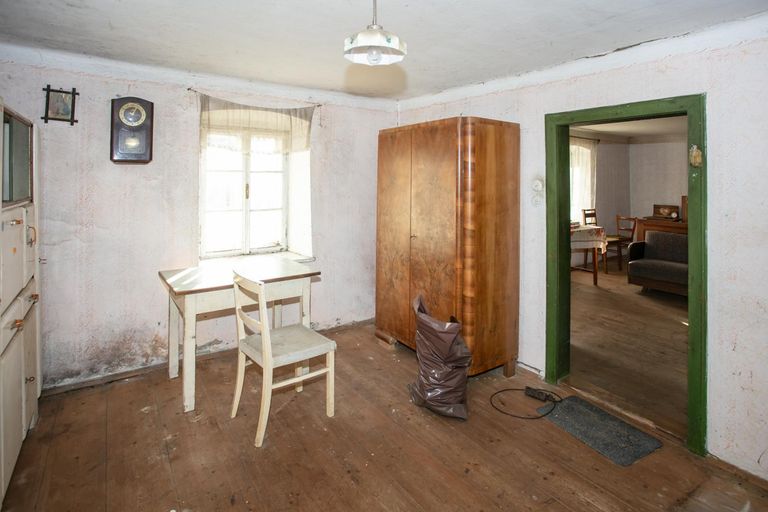 Zimmer re. ca. 15 m²