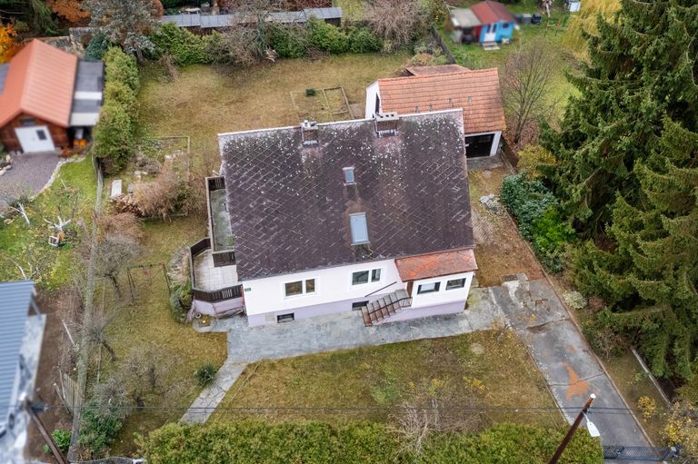 Ansicht Haus und Garten