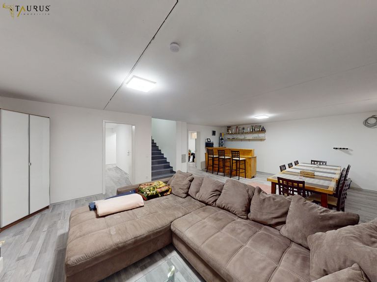 Keller - großer Partyraum